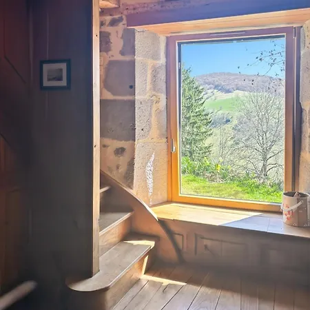 Maison De Caractère En Montagne, Vue Et Nature * Saint-Projet-de-Salers